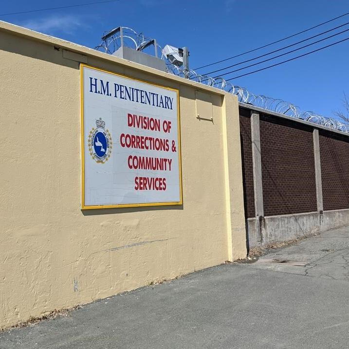 Newfoundland's 164-year-old jail has been without dentist for months, inmate says